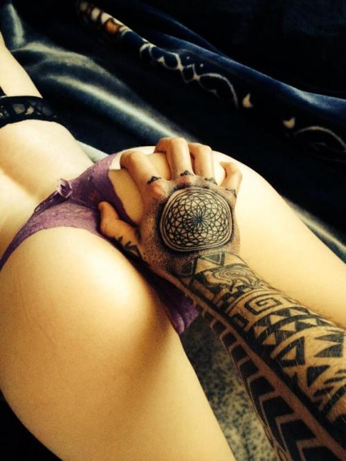 twobeijos: tittie-kittie: Tattoo blog ”