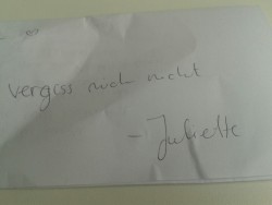 6ter:  Abschiedsbrief Als sie das alles beschlossen hat, war mir zuerst nicht klar, wie drastisch sich alles verändern würde. Sie fehlt mir sehr. 10 Wünsche hat sie an mich gerichtet und heute hab ich ihr ihren letzten erfüllt. Sie hatte sich mit