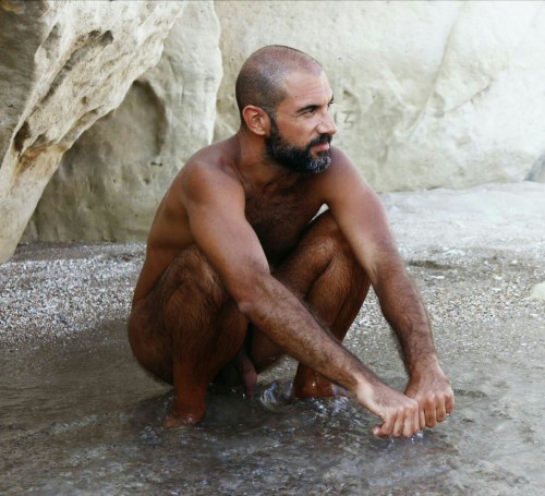 Les hommes naturistes