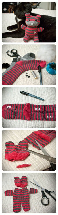 princemonstersmommy:  doityourselfproject:  DIY: SOCK TEDDY BEAR  A great idea for lone socks that lost their brothers to the gremlins that live in dryers!!!