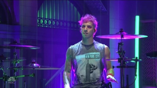 teeentyonepilots: Tøp on SNL