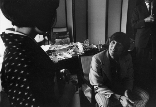 chaotichedonist: John Lennon during an interview with Japanese music magazine ‘Music Life&rsqu