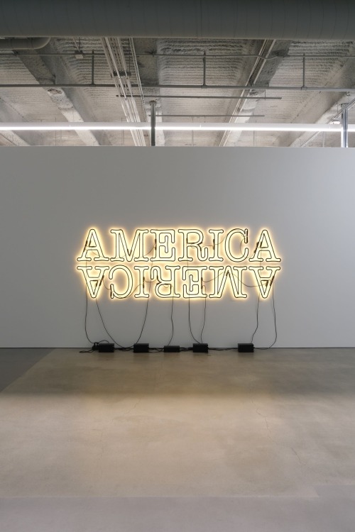 design-art-architecture:  Glenn Ligon