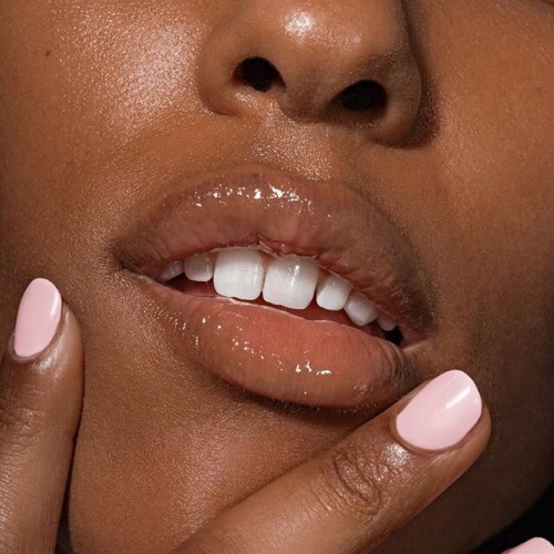 turnon - mekdes mersha for glossier