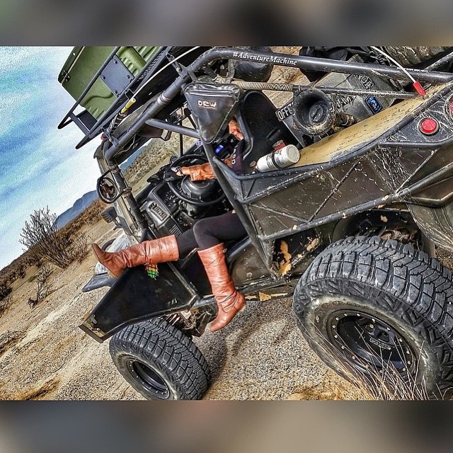 jeepbeef:  Sent in by @thejeepcalledyeti this is #jeepher @ylloh_2 #jeep