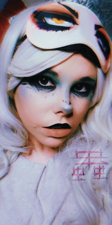 H Y P N O S This was an experimental makeup