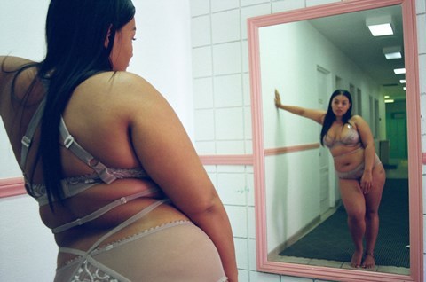 avoidant-lesbian:  doitsoftly:  Paloma Elsesser, adult photos