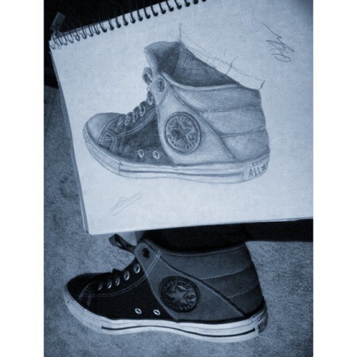 I drew a skewed view of a shoe in lieu of true hues, dude. #converse