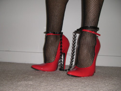 bondagegallery:  Feet, ankles cuffed 2-6