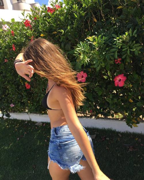 http://streetgrl.tumblr.com/post/156942967642