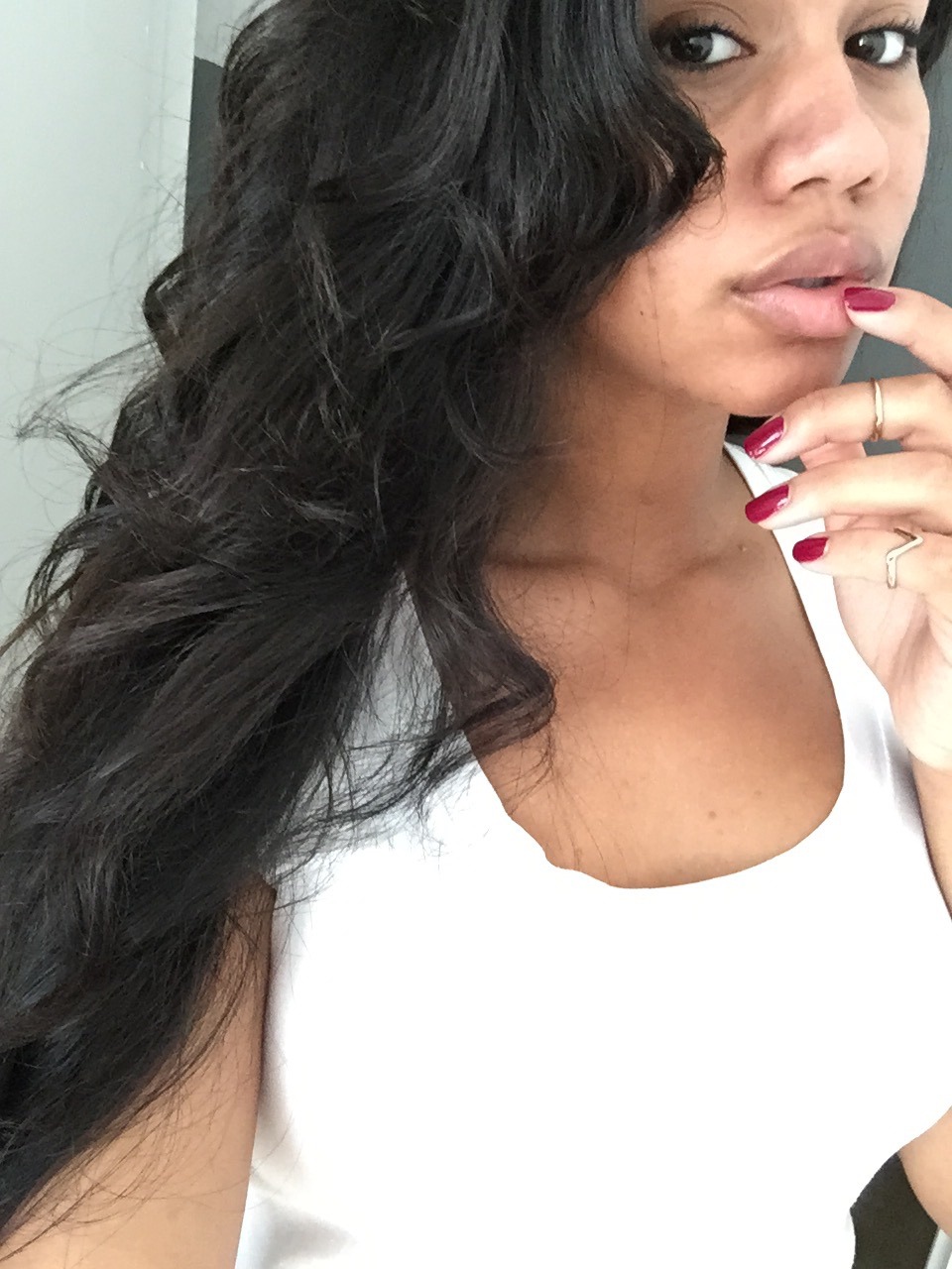 laurennohill:I haven’t taken any selfies recently so here are some older ones.