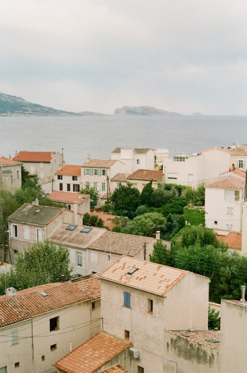 allthingseurope:marinebeccarelli:Marseille, août 2017Marseille, France