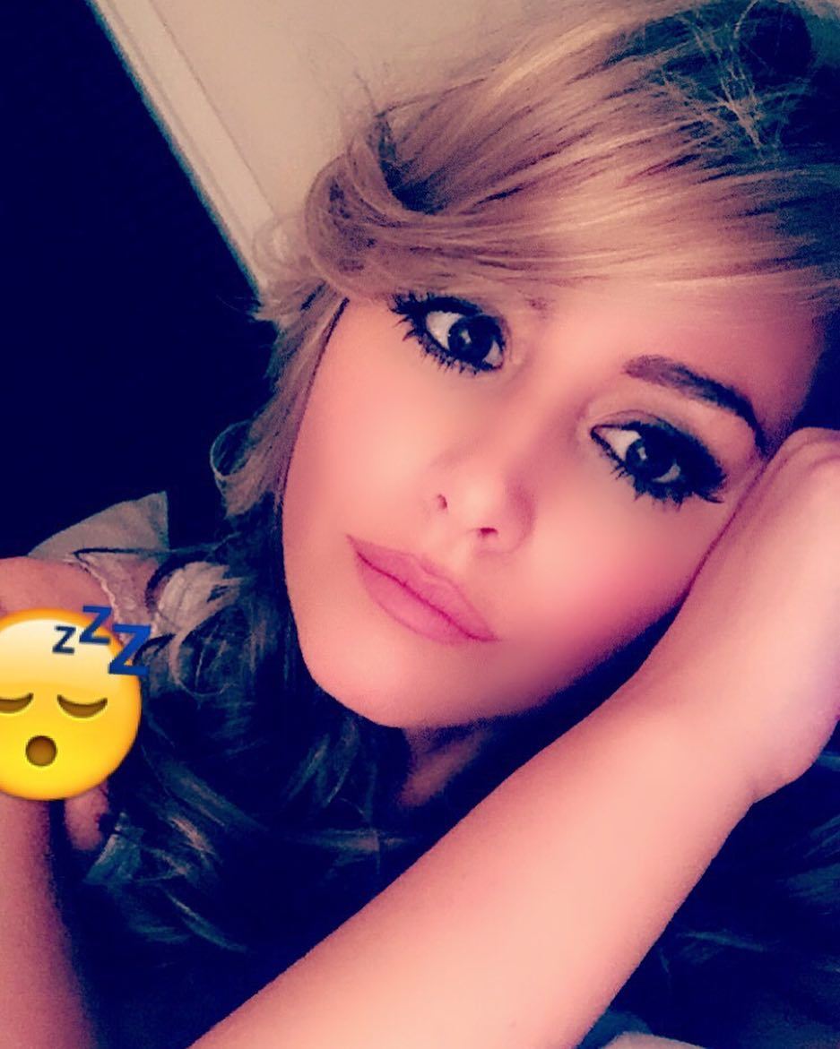 Great day shooting with @Coral @coralofficial 📸 Bed time&hellip;up early with