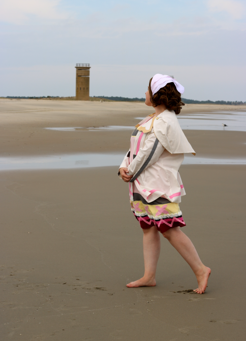 tatertotarmy:I cosplayed in @rfadventurezine ! I decided to take Violet on a trip to the beach to se