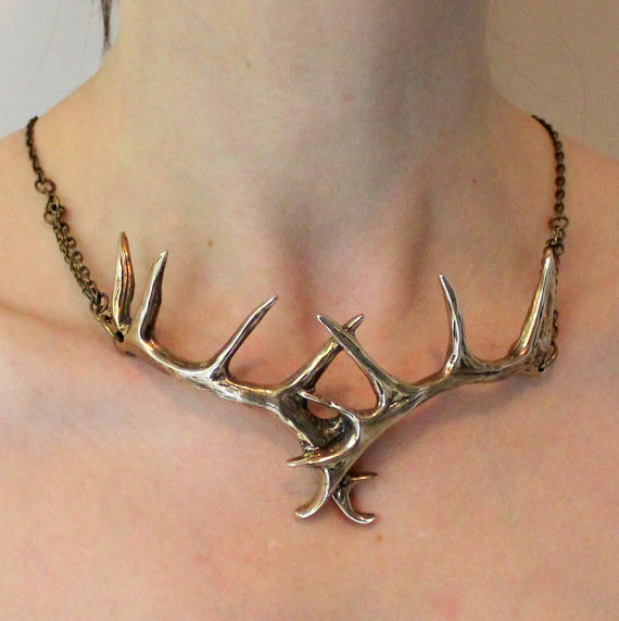 grayskiesfashion:  Moon Raven Designs - Stag Antler Choker Necklace 