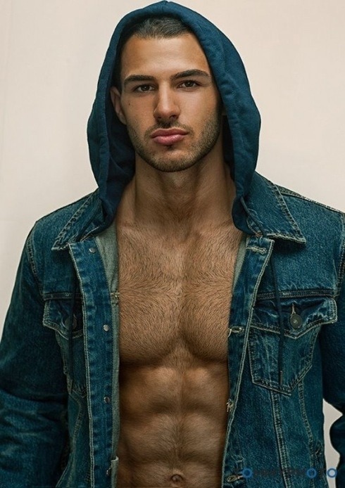 takemetobedandlosemeforever:  Milan Pfeisinger