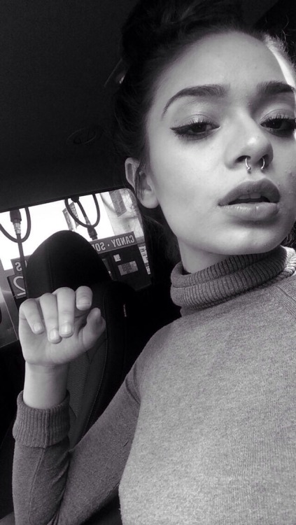 jem-sie:  shadeyram:  paradise-jpg:  shadeyram:  When you get your eyebrows done & you think you the shytttt  Wowowow  Thank you ☺️   so pretty