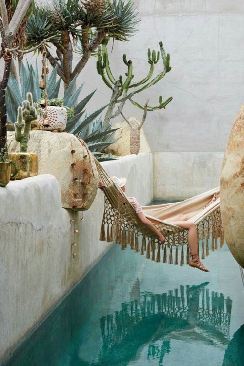 fineinteriors:Photographer Philip Dixon’s House, Venice Beach, CaliforniaTop