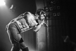 vaticanrust:  Iggy Pop at London’s Rainbow