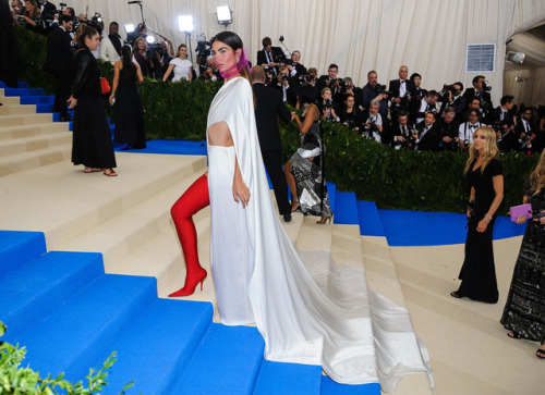 Lily Aldridge 2017 Met Gala Balenciaga