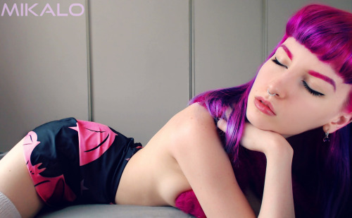 missmikalo:    Candy bear, sweetie pie, wanna be adored~I’m the girl you’d die for.