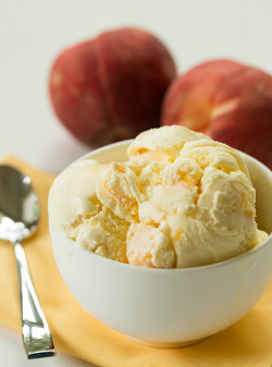 foodopia:  fresh peach ice cream: recipe