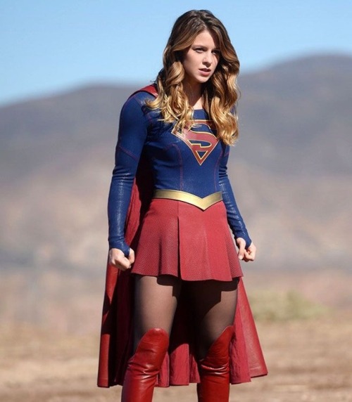 XXX 10tripledeuce:  Could this possibly be Supergirls photo