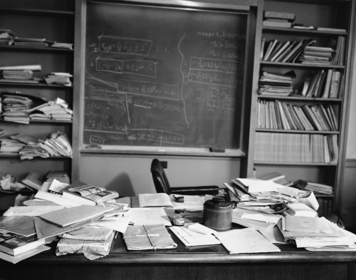 sixpenceee:  Albert Einstein’s office, just as he had left it. This was taken hours after Einstein died. Princeton, New Jersey, April 1955. 