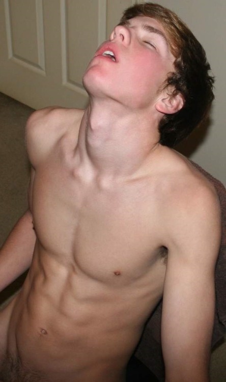 friendorboi:
“10,000 likes!
”