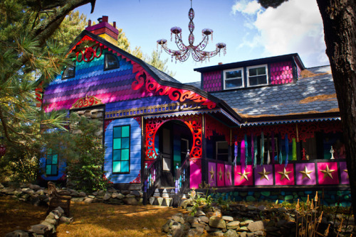 archiemcphee:Artist Kat O’Sullivan, aka Katwise, (along with help from her partner Mason Brown and their friends) transformed a dilapidated 19th century farmhouse in the woods near the hamlet of High Falls, New York into a technicolor dream house. Both