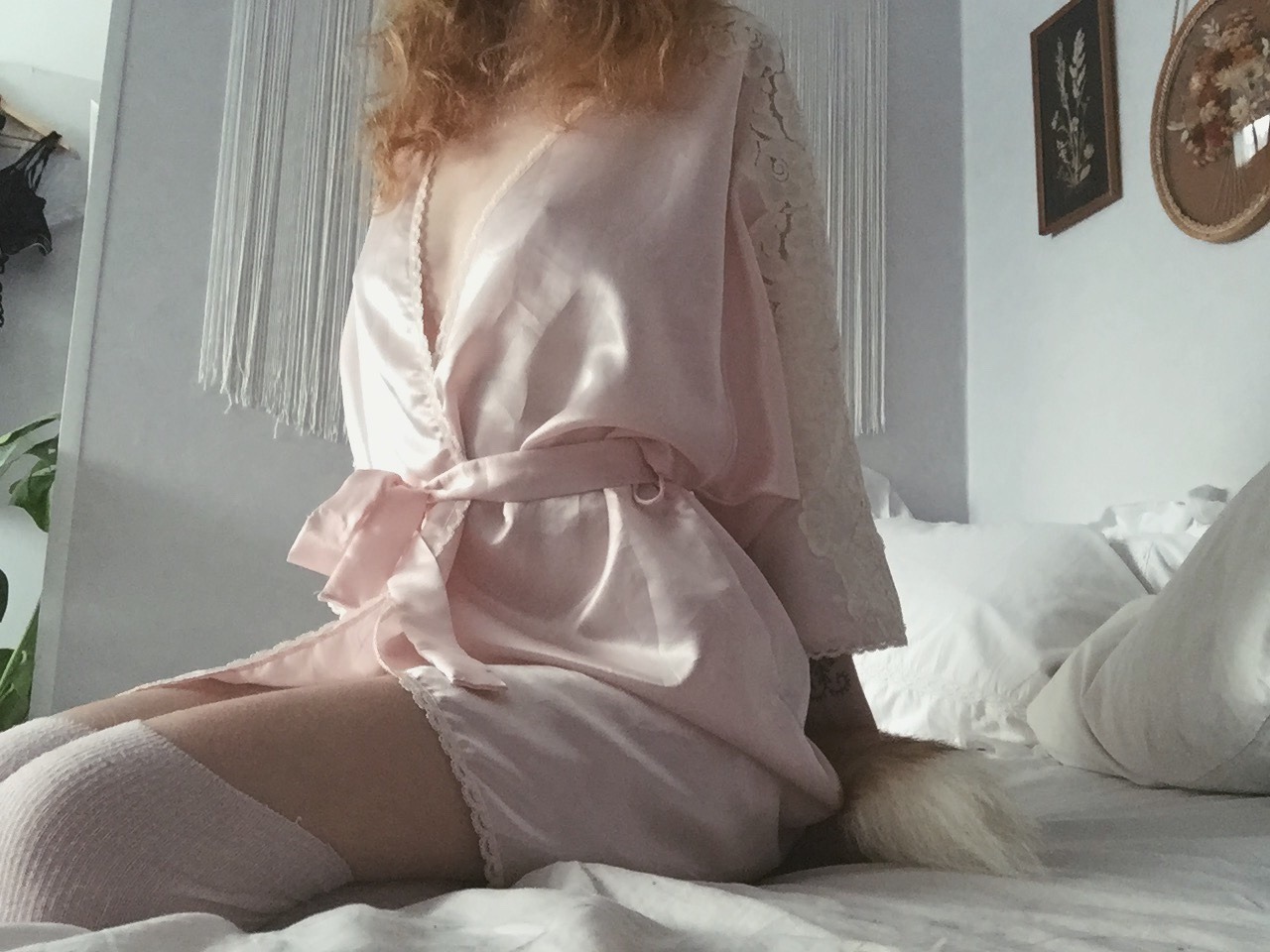 flowers-under-my-skin:  Feeling like a pretty kitty ✨