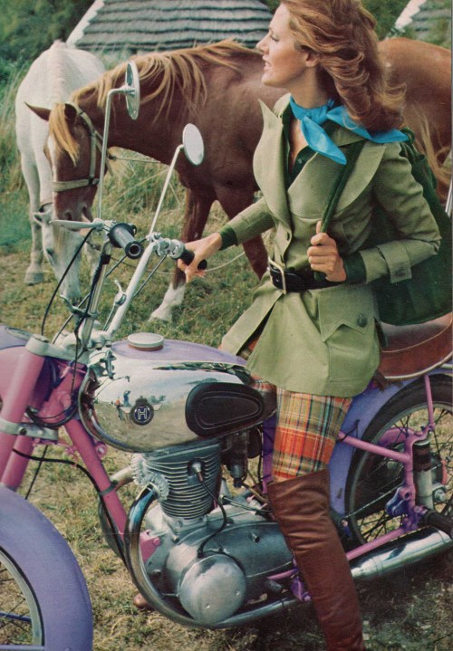 Michel Doucet for Sun-Ski, Charles Jourdan bootElegance Magazine - 1972 Spring SummerPhotographed by