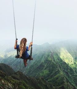 whitefireprincess:The Haiku Stairs: Oahu, Hawaii  