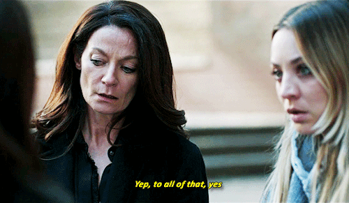 ladyofriverrun:You defend all those mob wives, why not her?