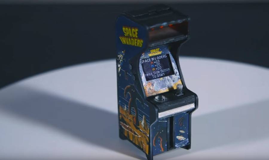 jedavu:    Tiny Playable Arcade Game The Tiny Arcade is tiny retro arcade game imagined