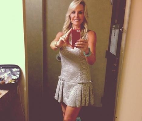 my-milf-tips:First name: Jessica Pictures: 39 Looking for: Men/Couple Naked pics: Yes. Home page: CL