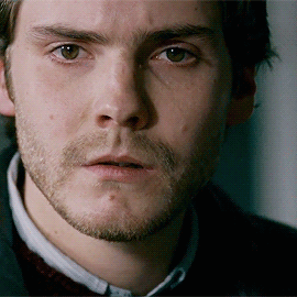 markhamillz:  Daniel Brühl in The Bourne Ultimatum (2007, Paul Greengrass) 