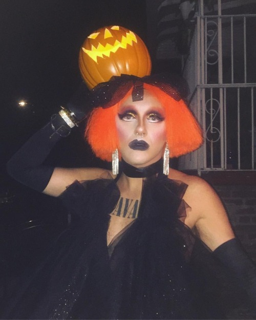 BOO, BITCH! it’s Halloween but make it fashion! thanks y’all for the cute gigs this month, and thank