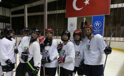 fuckyeahhockeyladies: 2014 IIHF World Girls’ Ice Hockey Weekend Roundup After 2 days of events