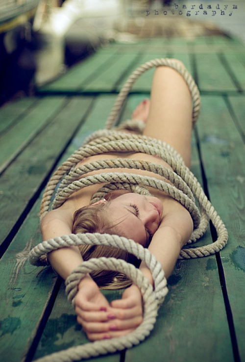 hazeleyes2012:  Brought some rope, baby