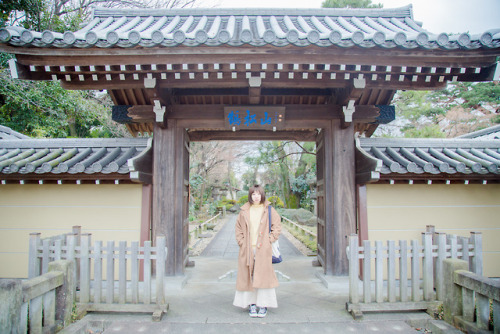  title:こなみん♥世田谷線＜上町駅編＞(Konamin loves Setagaya-line<Kamimachi station edition>)model:佐野小波(Konam