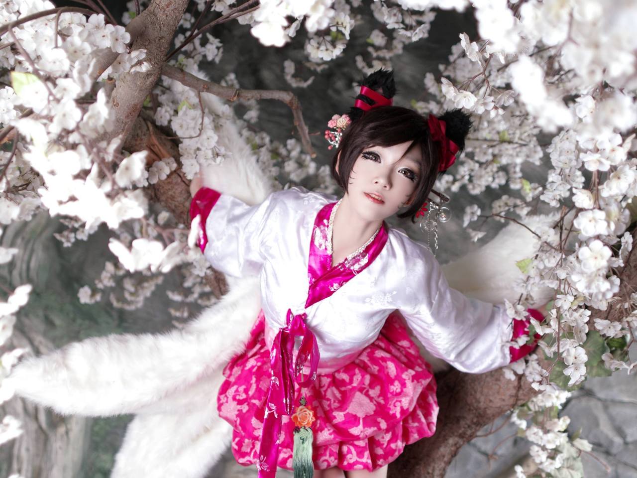 League of Legends - Ahri (Aza Miyuko) 1-1