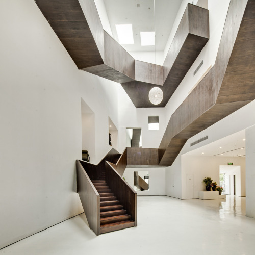 {Continuing Neri &amp; Hu’s Friday Feature - the atrium staircase reminds me a little of one of thei