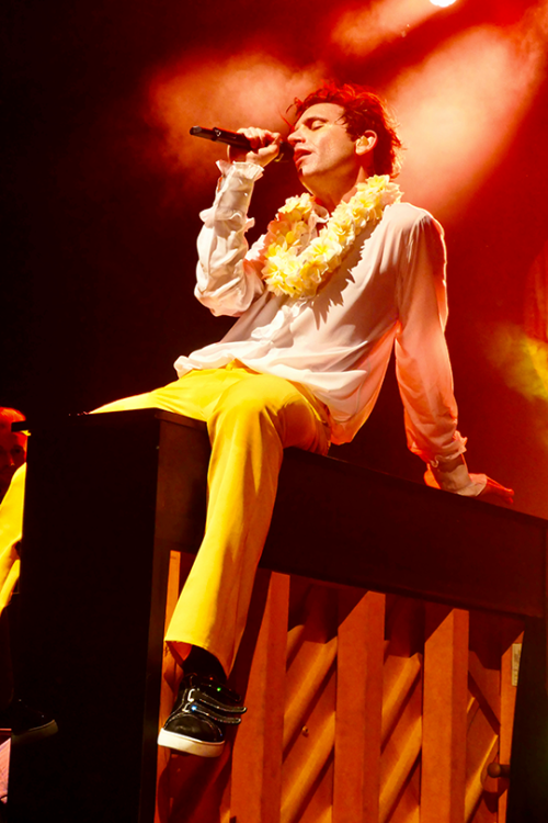 shesnake:Mika performing at Enmore Theatre in Sydney, 26th February 2020 / SOURCE