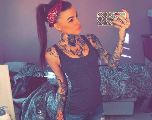 submitbeauty:  newslutzz:Sarah Speagle, 21 y/o - Vale, North Carolina Nude Amateur Contest!!! Submit your nude amateur photos/videos:http://submitbeauty.tumblr.com/submitE-mail nude pics/videos: SubmitBeauty@gmail.comAmateur nude photos/videos only!