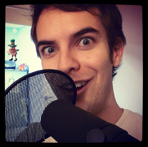 grraveryl:Doing some voice overs for a cartoon show! Yum yum | @realjacksfilms 