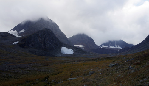 Day 3: Cloudy afternoon at Unna Räitastugan by Gregor Samsa