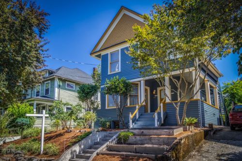 $900,000/2 brPortland, OR