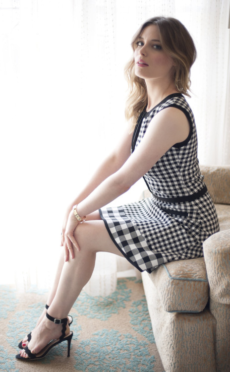 divine-hotties:Gillian Jacobs