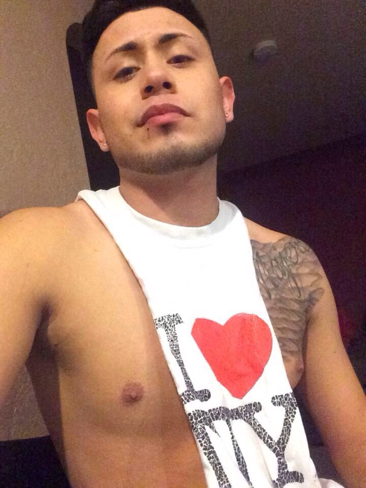 bitxhassnandoh:  calidaimond:  Tony  Damn tony. Looking good